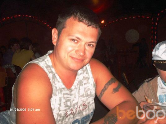  ,   Eduard, 45 ,   