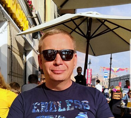  ,   Alex, 40 ,   c 