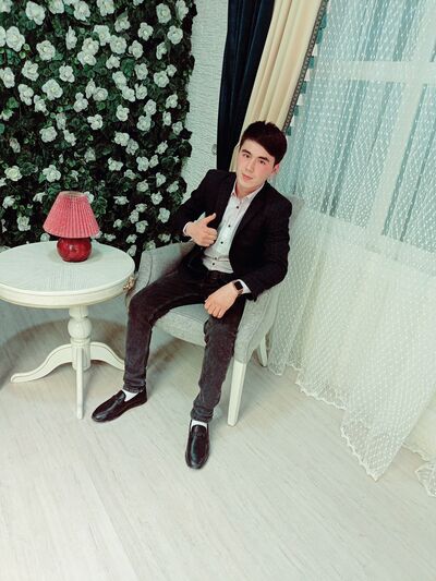  ,   Abdulaziz, 25 ,   ,   , c 