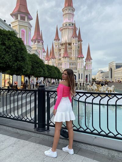  ,   Kamila, 19 ,     , c 