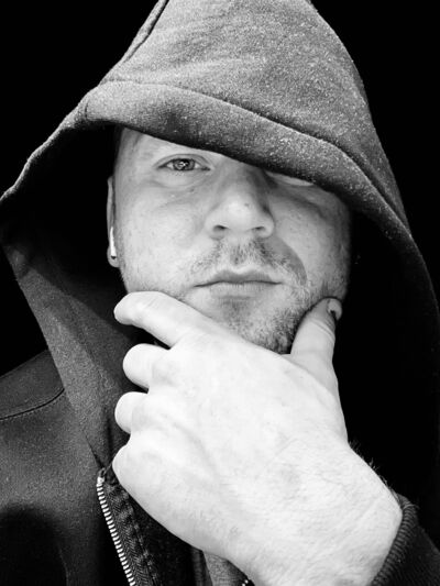  Saint-Nazaire,   Vadym, 31 ,     , c 