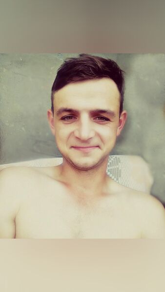  ,   Leonid, 27 ,   ,   