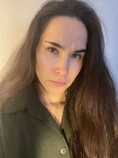  ,   Anna, 33 ,   ,   
