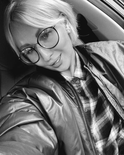  ,   Leelee, 38 ,   ,   , c 