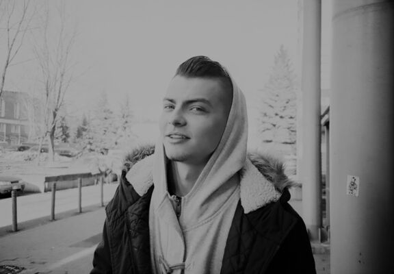  ,   Alex, 29 ,   ,   , c , 