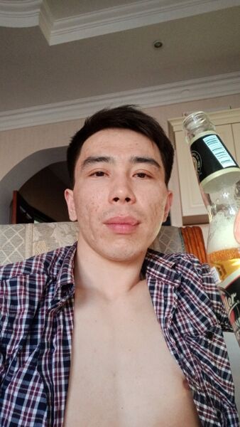  ,   Daniyar, 32 ,   ,   
