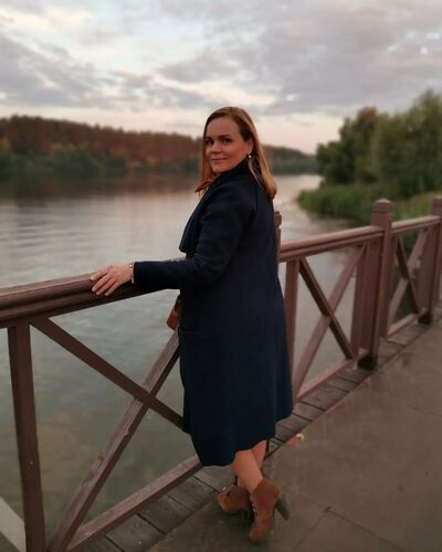  ,   Tatyana, 46 ,   c 