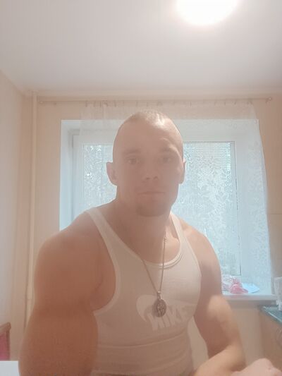  ,   Aleksej, 31 ,   ,   