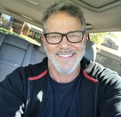  Fernando de la Mora,   , 61 ,   , c 