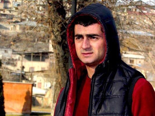  ,   Varo, 36 ,   
