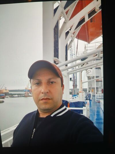  ,   Gigi, 39 ,   ,   