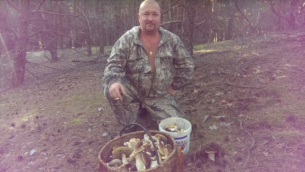  ,   Viktor, 53 ,   ,   , c 