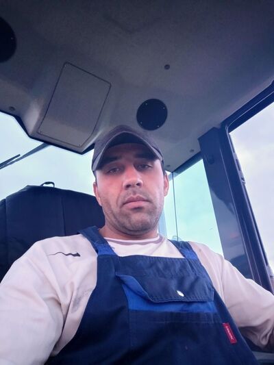  ,   Oybek, 30 ,  
