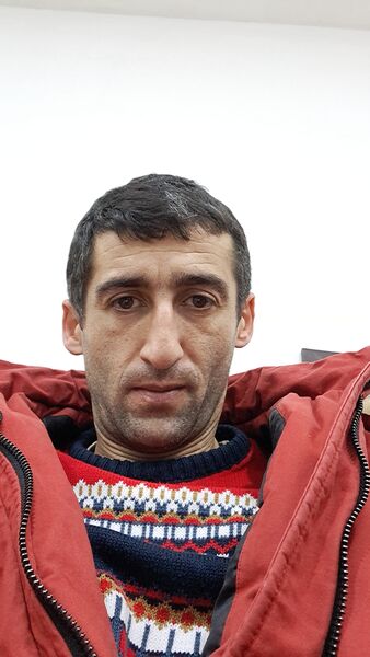  ,   Artur, 37 ,   ,   