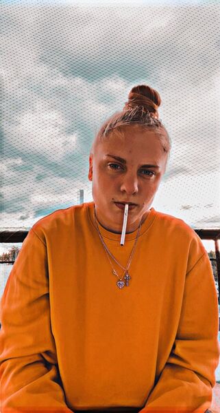  ,   Ilona, 22 ,   ,   , 