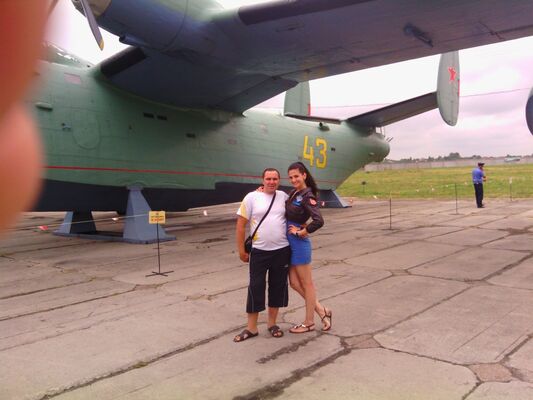  ,   Yuriy goldik, 42 ,  