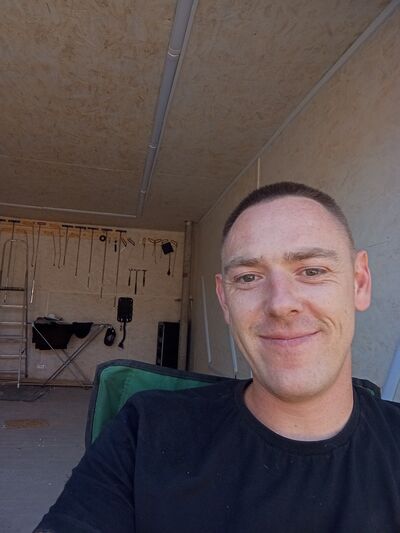   ,   , 32 ,   c 
