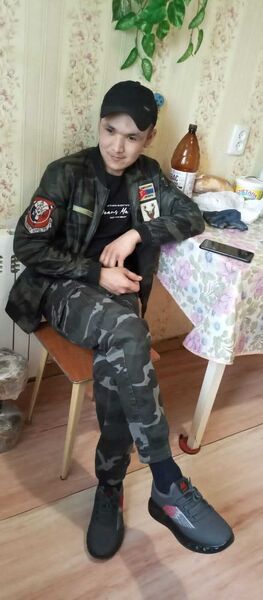  ,   Sirojiddin, 32 ,   ,   