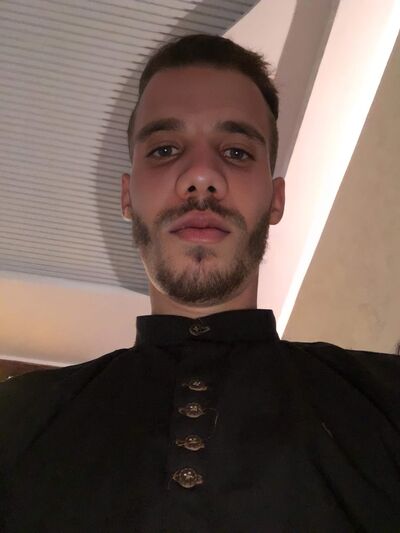  ,   Hassan, 29 ,   ,   , c 