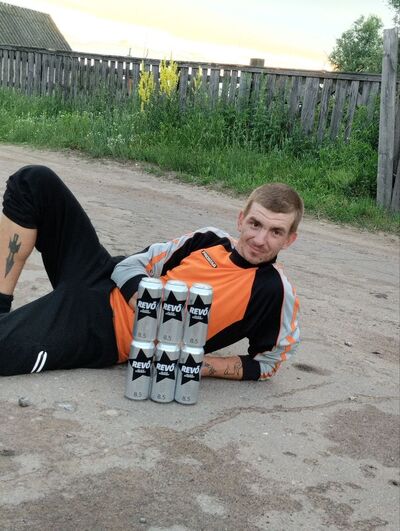  ,   Vlad, 29 ,   ,   