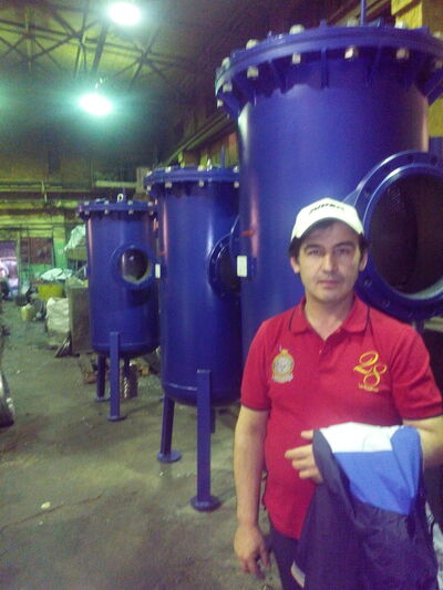  -,   Maks, 52 ,   ,   , c 