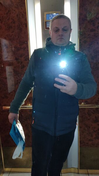  Cannes,   Mihai, 44 ,   , c 
