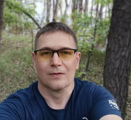  ,   Viktor, 45 ,   ,   