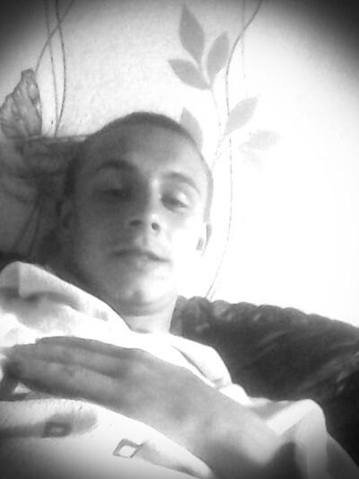  ,   Denis, 32 ,   ,   , c 