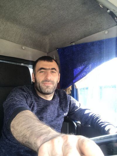  ,   Ryslan, 36 ,     