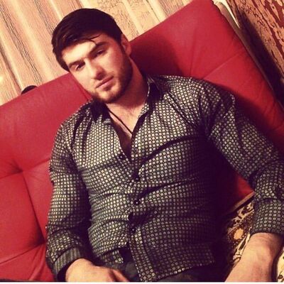  ,   Denis, 39 ,   ,   