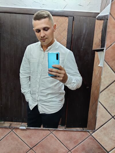  ,   Serhii, 32 ,   ,   