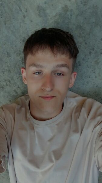  ,   Maxim, 22 ,   ,   , 