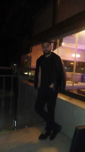  ,   Dilqam, 32 ,   ,   