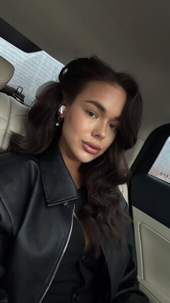 ,   Nika, 25 ,   ,   