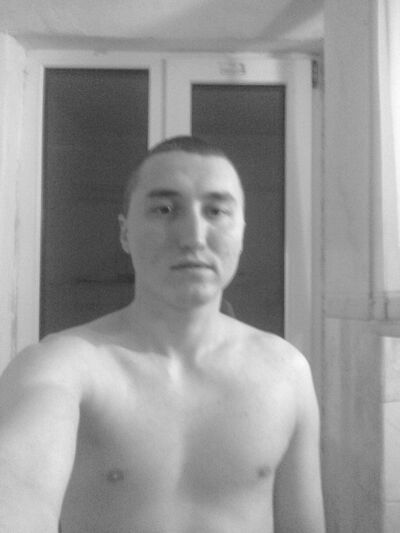  ,   Macho, 32 ,   ,   , c , 