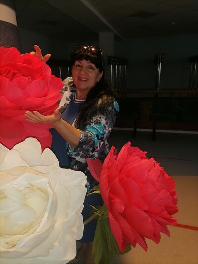  ,   Natali, 62 ,   c 