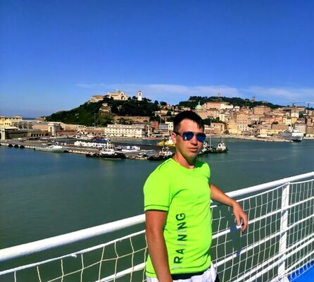  ,   Anton, 35 ,   ,   , c , 