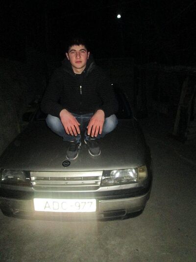  ,   Sneula, 29 ,   