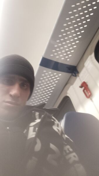  ,   Viktor, 32 ,     , c , 
