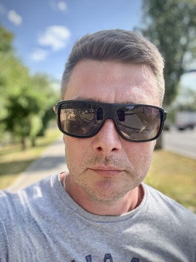  ,   Artur, 38 ,   ,   , c 