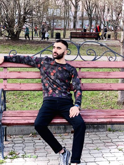  ,   Mustafa, 25 ,   ,   