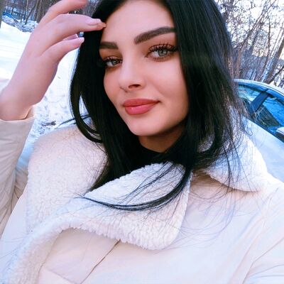  ,   Julianna, 25 ,   ,   