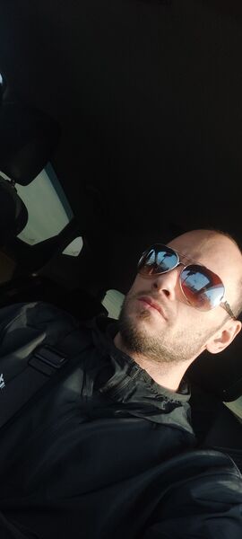  ,   Maikl, 36 ,   ,   