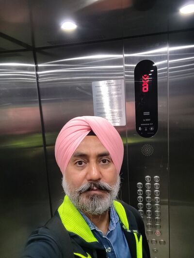  ,   Arvinder, 56 ,   ,   , c , 