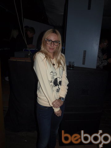  --,   Marika, 39 ,  
