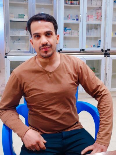  ,   Mostfa, 32 ,   ,   