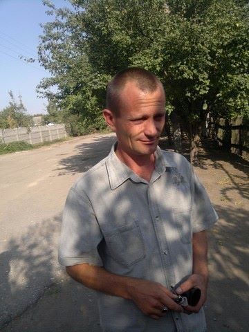  ,   Serz, 48 ,     , c 