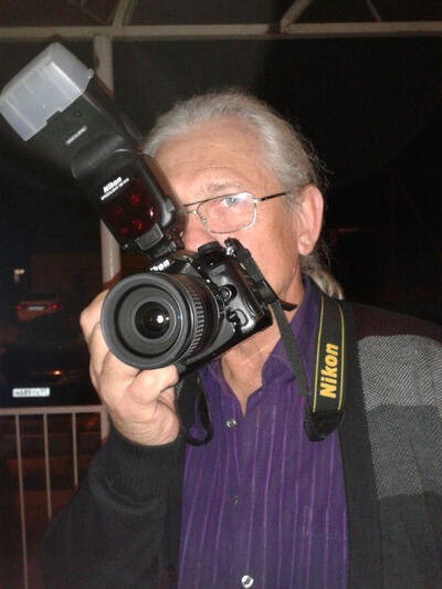 ,   Dedko, 60 ,  