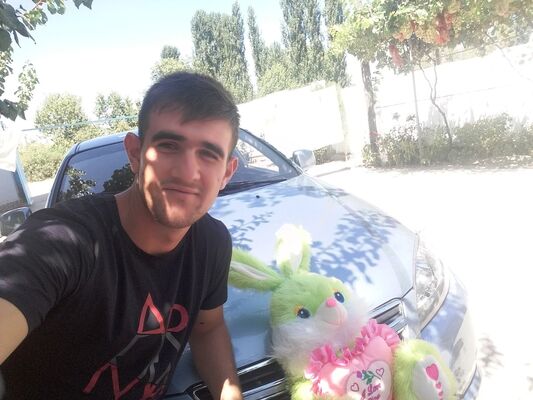  ,   Rustam, 32 ,   ,   , c 