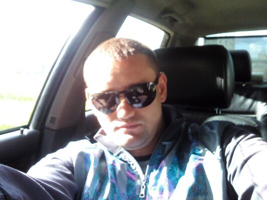  ,   Nik, 40 ,  